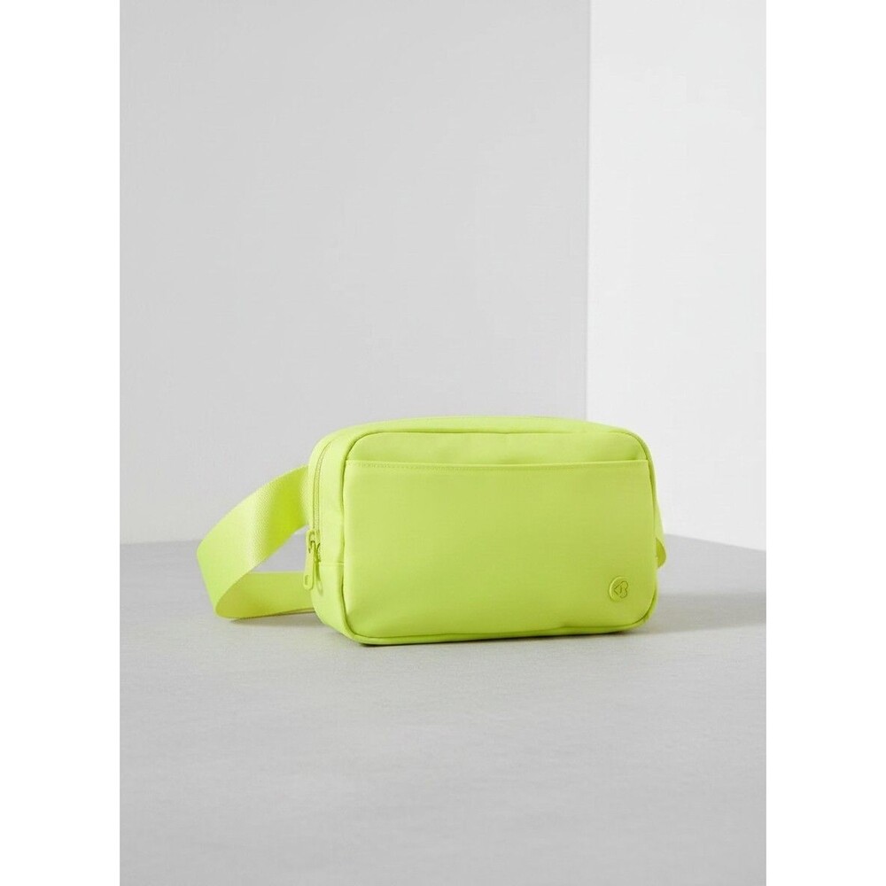 Blogilates Ultimate Belt Bag Yoga Straps Adjustable Strap Lime Green NWT